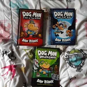 Three dog man books.